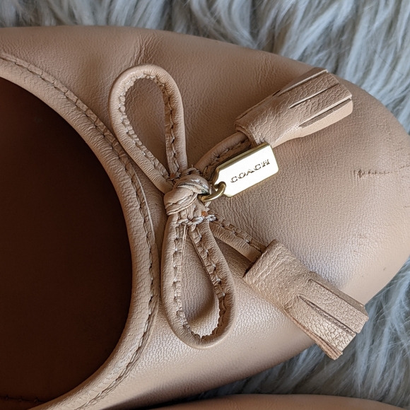 Coach Flats - Picture 6 of 9